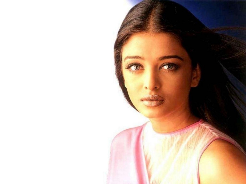 Aishwarya Rai Bachchan Wallpaper